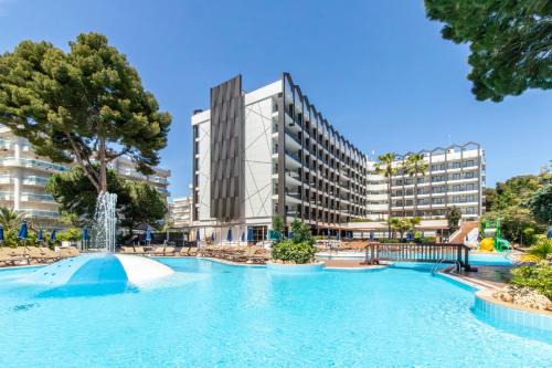 Centro de Salou Hotel | Golden Avenida Family Suites 4*