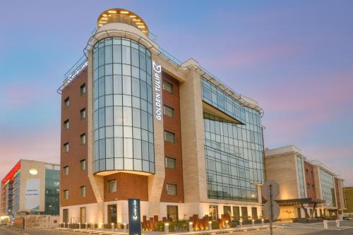 Riyadh Hotel | Golden Tulip Riyadh Convention and Exhibition Center