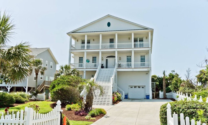 Emerald Isle Casa | Gone With The Waves, Oceanfront House in Emerald Isle, NC!