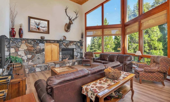 Granite Ridge Cabina | Gorgeous 5 BDR Traviloli Mountain Retreat for 10!