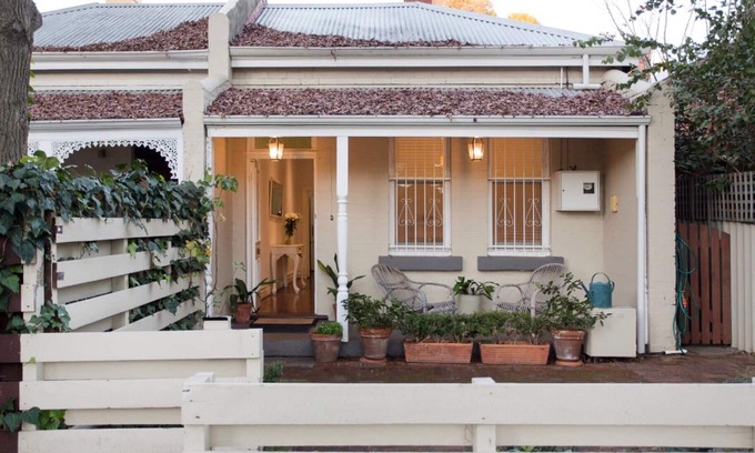 Subiaco Casa | Hermosa casa de campo central de Subiaco - a pie de Kings Park, cafés, restaurantes, tren