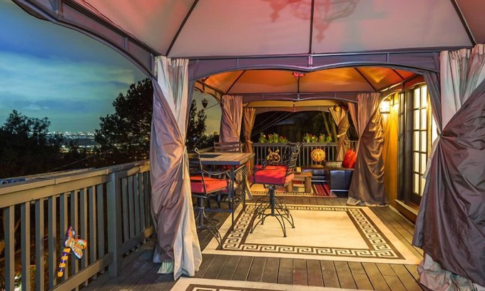 Hollywood Hills West Cabaña | Magníficas vistas de la cubierta en el legendario Laurel Canyon en las colinas de Hollywood