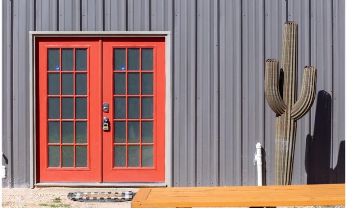 Near East Side Casa | Gorgeous Guesthouse Near Amazing Downtown