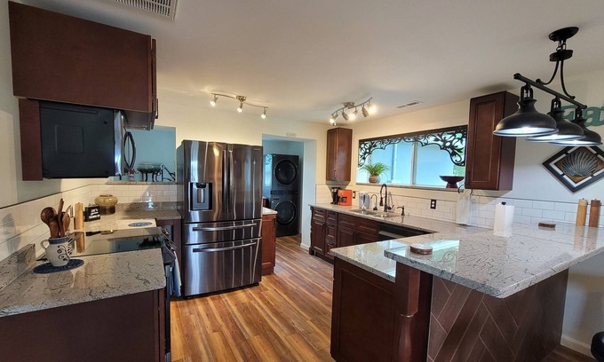 Hendersonville Cabaña | Gorgeous Hvl Private Cottage