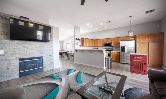 North Las Vegas Casa | Gorgeous Las Vegas home with RV parking