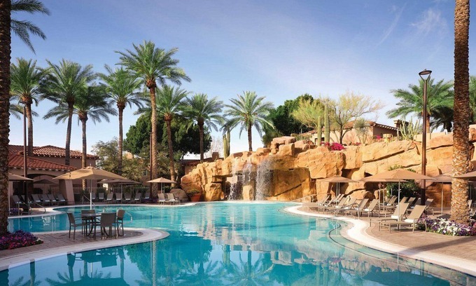 North Scottsdale Complejo | Gorgeous Resort - Only a 10 Minute Walk to TPC Scottsdale Golf Course!!!