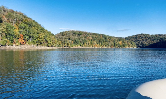 Celina Cabina | Cabaña Sunrise con magníficas vistas en Dale Hollow