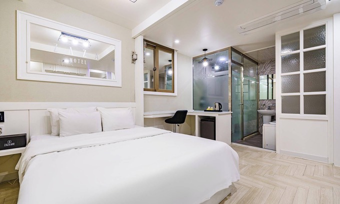 Pokkol Hotel | Goseong Zaza