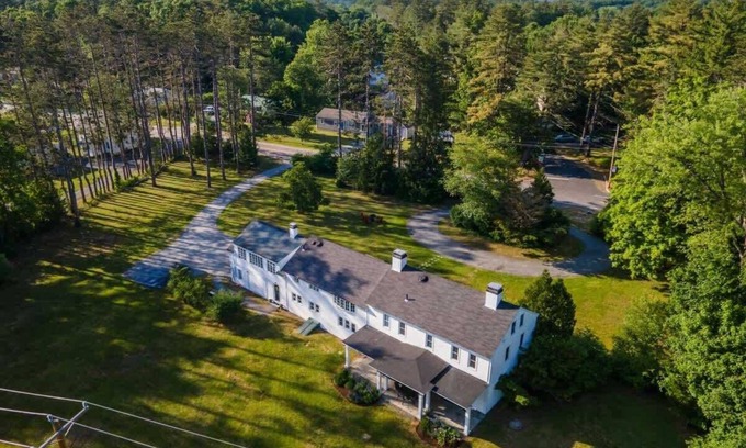 Concord Casa | Grand Country Estate with Modern Comforts
