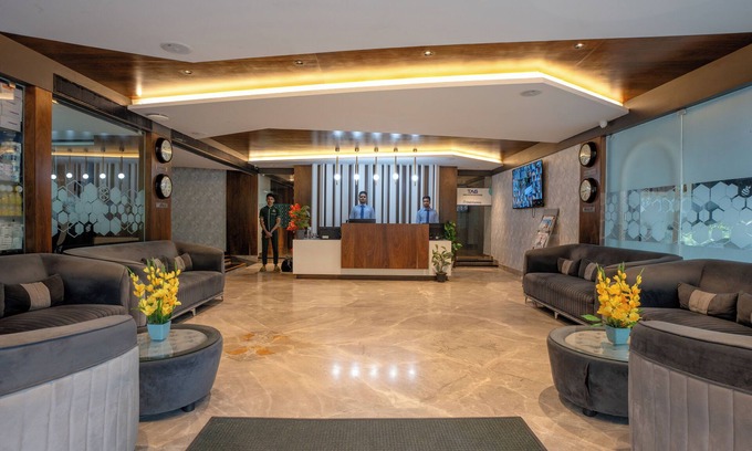 Thousand Lights West Hotel | Grand One Tower