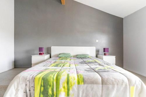 Labarthe-sur-Leze Cama Y Desayuno | Grande chambre privée avec salle de bain et WC