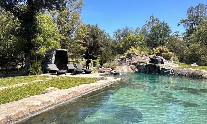 Nevada City Casa | Great Cozy 2-bedroom rv with WiFi, AC in Nevada City, awesome pool and hot tub!