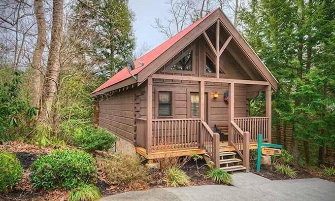Gatlinburg Cabina | Genial para parejas .. Buena ubicación. Cerca de Downtonwn Gatlinburg.