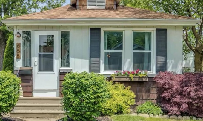 Ferndale Casa | Ideal para familias, 2 baños completos. A pie del centro de Ferndale.