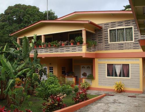 Les Coteaux Cama Y Desayuno | Green Haven Cottage