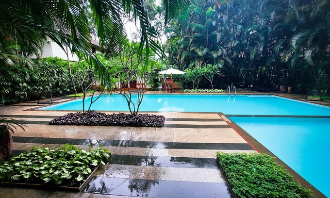 Vazhayil Hotel | Greenwoods Resort