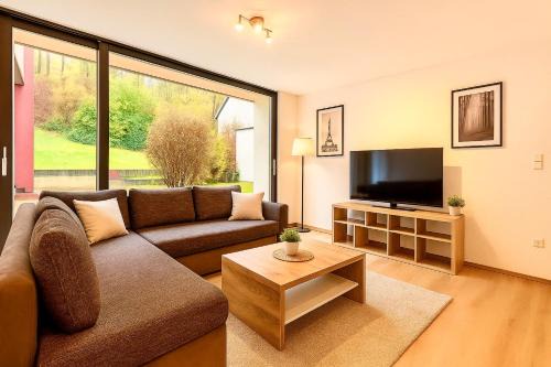 Buschhutten Casa | Großes Ferienhaus in Siegen-Kreuztal mit Waldblick