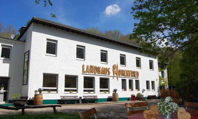 Schleiden Casa | Group house Landhaus Hohenfried