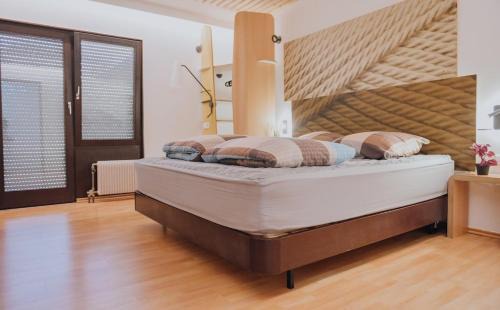 Stammheim-Mitte Casa | Gruppen-Bungalow Stuttgart