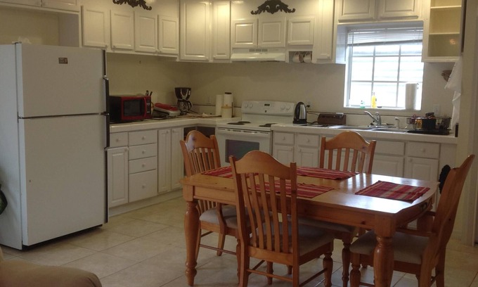 Historic Kenwood Casa | Casa de huéspedes en Saint Pete.