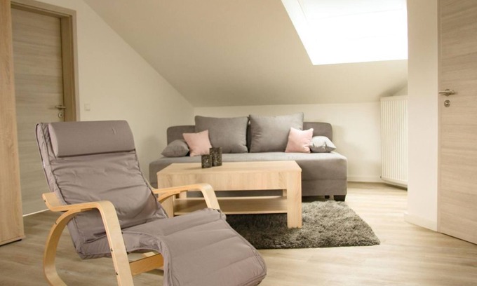 Dahn Apartamento | Guest house in the middle - holiday home, shower and bath, 4 or more bedrooms