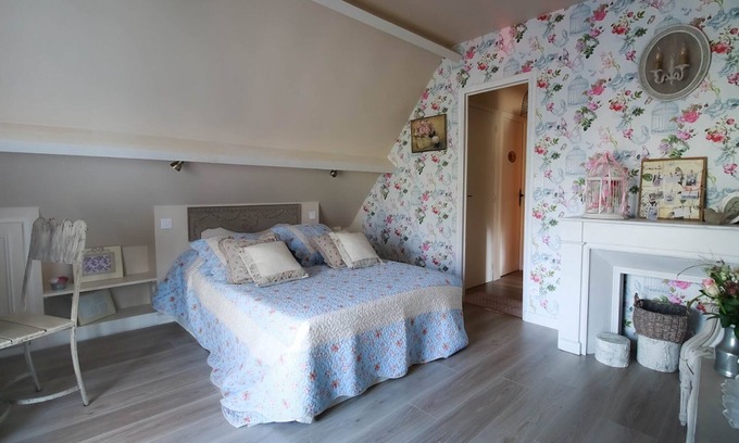 Suzay Cama Y Desayuno | Chambre d'hôtes 'English Garden' con piscina, desayuno, jardín compartido y Wi-Fi