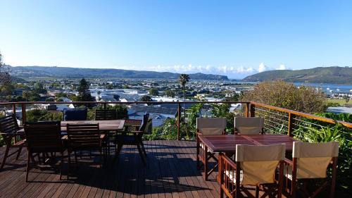 Knysna Cama Y Desayuno | Guinea Fowl Lodge - Lagoon & Heads View B&B, Central Knysna