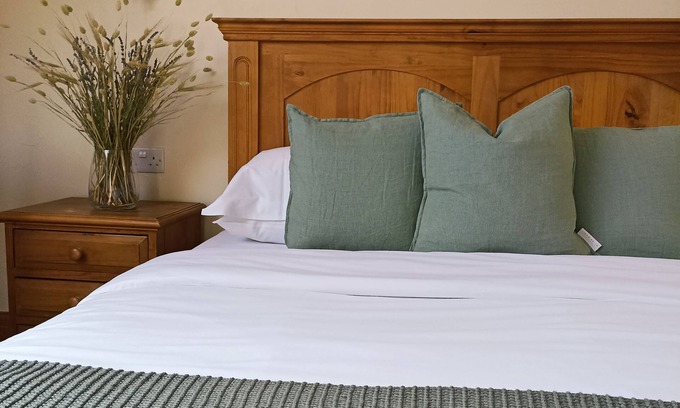 Nantgarw Cama Y Desayuno | Gwaelod Y Garth Inn