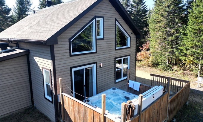 Shannon Chalet De Esquí | Hôtel à la maison - Chalet de la Faune avec spa