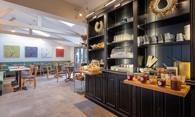 Azay-le-Rideau Hotel | Hôtel de Biencourt