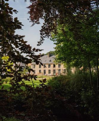 Saint-Hilaire-le-Chatel Hotel | Hôtel les Prés