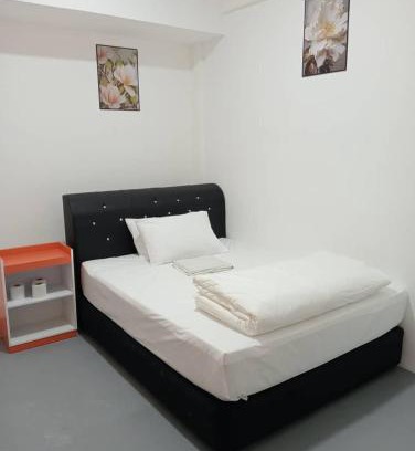 Taman Perling Hotel | H Budget Hotel