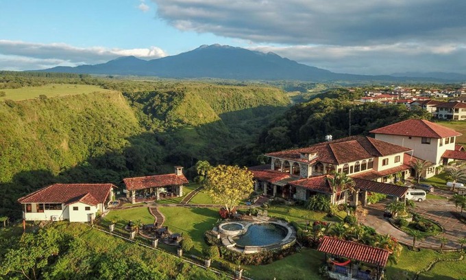 Alto Boquete Hotel | Hacienda Los Molinos Boutique Hotel & Villas