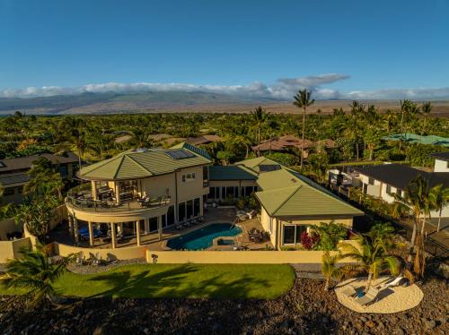 Kamuela Casa | Hale Mele 2 with Panoramic Golf Course View, private Pool, Hot Tub, Golf Cart and E-Bikes