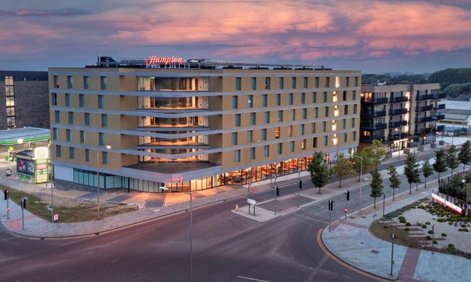 Ashford Hotel | Hampton by Hilton Ashford International