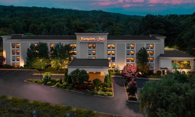 Danbury Hotel | Hampton Inn Danbury