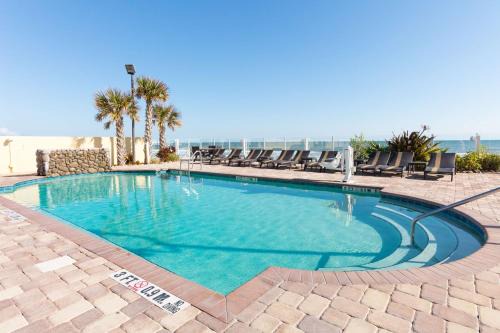 Daytona Beach Hotel | Hampton Inn Daytona Beach/Beachfront