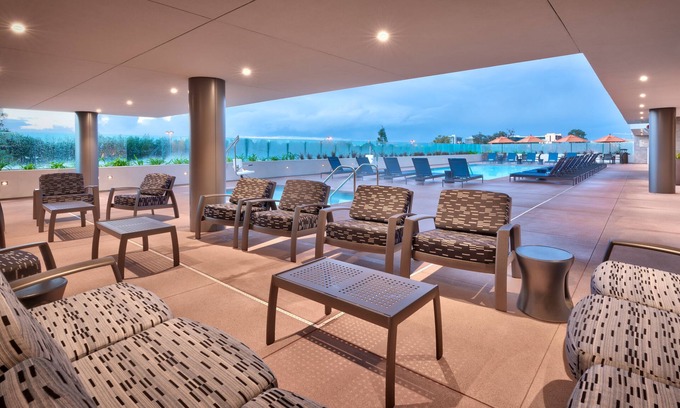 Anaheim Resort Hotel | Hampton Inn & Suites Anaheim Resort Convention Center