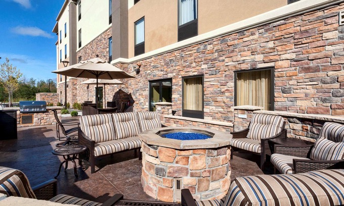 Duluth Hotel | Hampton Inn & Suites Duluth North/Mall Area
