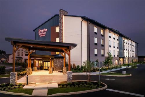 Gordonville Hotel | Hampton Inn & Suites Intercourse, Pa