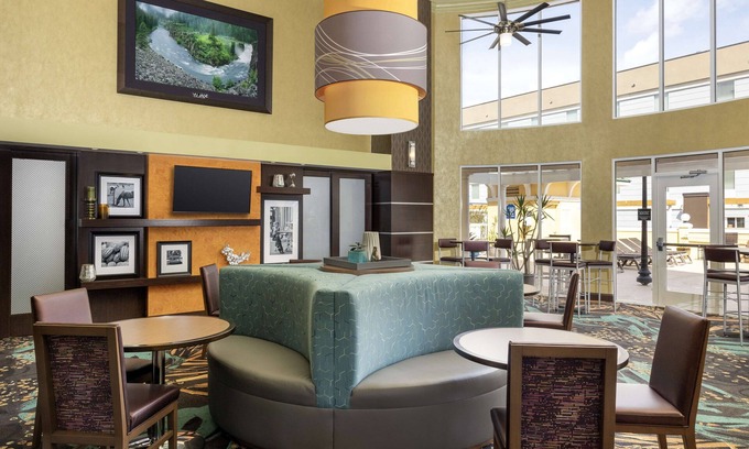 Lake City Hotel | Hampton Inn & Suites Lake City