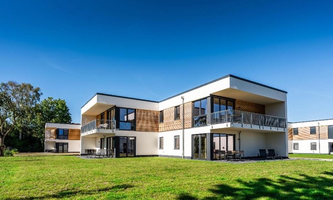 Schwerin Apartamento | Hangar 19 Superior Apartment mit Terrasse und Garten H7W1