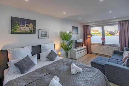 Wolfsburg Apartamento | HANNIBAL - Design Studio-Apartment Jasmin 8, Parkplatz, Küche, HighSpeed-WLAN