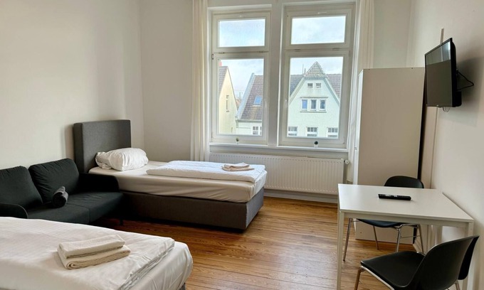 Neumuenster Casa | Hansaring 11 W3 - 3 bedrooms