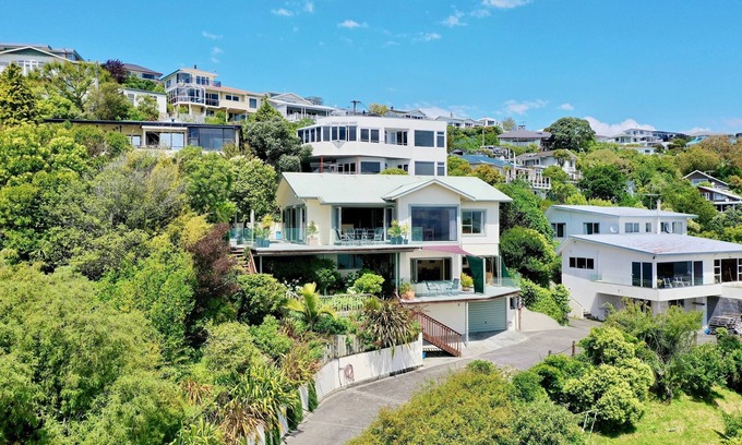 Stepneyville Apartamento | Harbour View - Three - Nelson Waterfront Apartment