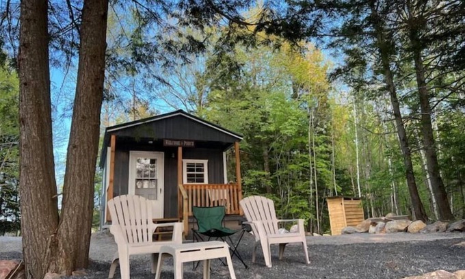 Town of Diana Cabina | Harrisville Love Shack