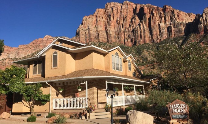 Zion National Park South Entrance Cama Y Desayuno | Harvest House Bed and Breakfast
