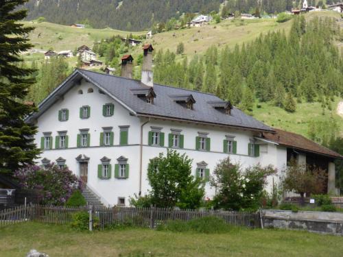 Berguen Apartamento | Haus Buol Bergün