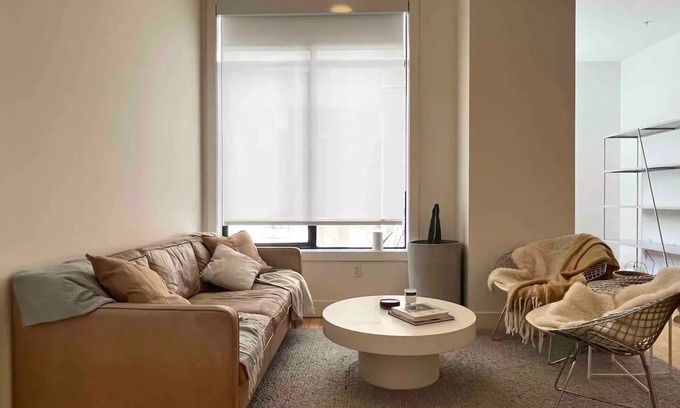 Uptown Oakland Condominio | Heart Of Oakland Broadway Condo Retreat