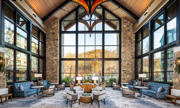 Sevierville Hotel | HeartSong Lodge & Resort